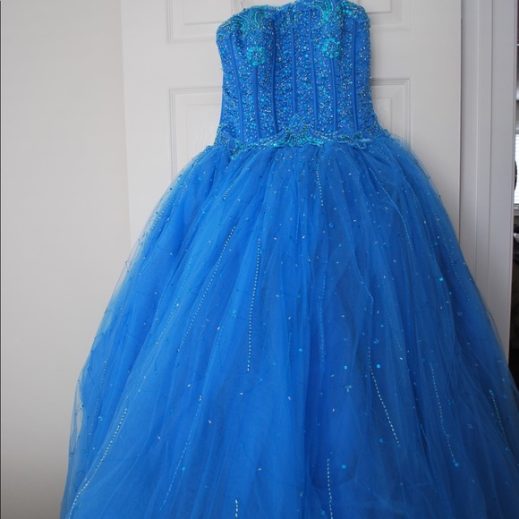 BLUE PROM DRESS - Picture 2 of 5